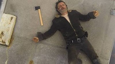 Imagem da notícia The Walking Dead: Greg Nicotero defende o teor de violência do primeiro episódio da temporada