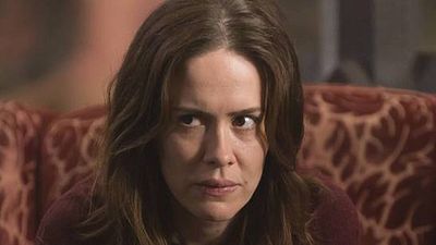 Imagem da notícia American Horror Story: Roanoke terá retorno de Lana Winters