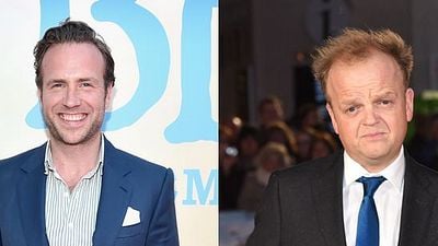 Imagem da notícia Sequência de Jurassic World poderá contar com Toby Jones e Rafe Spall no elenco