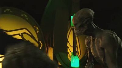 Imagem da notícia Heróis contra Aliens tomam conta do novo teaser do grande crossover de Supergirl, Arrow, The Flash e Legends of Tomorrow