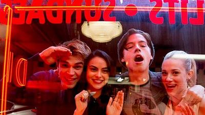 Imagem da notícia Conheça os personagens da Archie Comics nas primeiras fotos de Riverdale