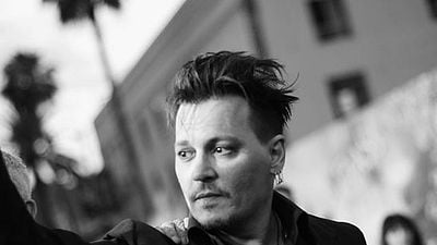 Imagem da notícia Bicampeão! Johnny Depp é o ator menos rentável de 2016