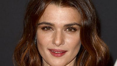 Imagem da notícia Rachel Weisz vai estrelar biografia de mulher que fingiu ser homem para praticar medicina 