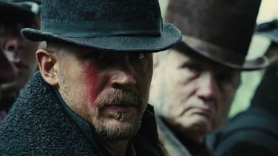 Imagem da notícia No trailer britânico de Taboo, Tom Hardy retorna do além mais "faca na caveira" do que nunca