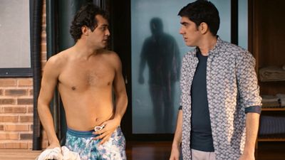 Imagem da notícia Marcelo Adnet tenta convencer Eduardo Sterblitch a seguir o plano em cena de Os Penetras 2 - Quem Dá Mais? (Exclusivo)