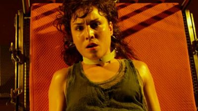 Imagem da notícia Rússia adia filme de Noomi Rapace para "não concorrer com cinema local"