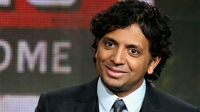 Imagem da notícia "Ninguém pode fazer uma sequência dos meus filmes sem minha permissão", revela M. Night Shyamalan, de O Sexto Sentido, Corpo Fechado e A Vila