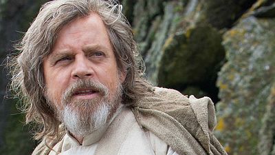 Imagem da notícia Mark Hamill critica os comentários ofensivos à segunda trilogia de Star Wars 