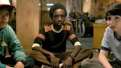 Imagem da notícia Stranger Things: Primeira foto da nova temporada mostra os protagonistas vestidos de Caça-Fantasmas