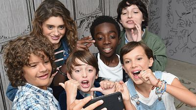 Imagem da notícia Atores mirins de Stranger Things reagem ao teaser da segunda temporada