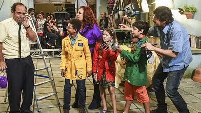 Imagem da notícia Detetives do Prédio Azul: Visitamos o set com o objetivo de descobrir quem é o grande vilão da adaptação (Reportagem Exclusiva)