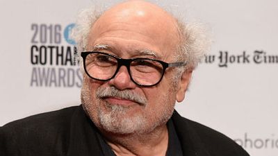 Imagem da notícia Danny DeVito pode repetir parceria com Tim Burton em Dumbo