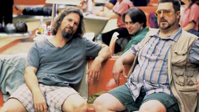 Jeff Bridges revive The Dude, de O Grande Lebowski, em homenagem a John Goodman