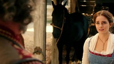 Imagem da notícia Diretor comenta suposto "easter egg" de Harry Potter em A Bela e a Fera