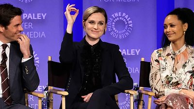 Imagem da notícia Westworld: Produtores comentam a 'cultura do spoiler' e tiram dúvida sobre a primeira temporada