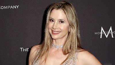 Imagem da notícia Mira Sorvino vai estrelar remake televisivo de Três Dias do Condor