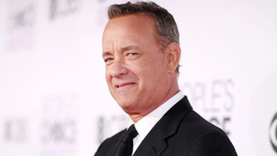 Tom Hanks vai produzir e estrelar adaptação literária sobre vendedor de notícias