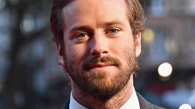 Imagem da notícia Dwayne Johnson gostaria que Armie Hammer interpretasse o Shazam nos filmes da DC