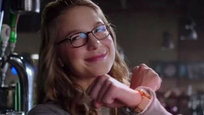 Imagem da notícia Girl Power! Mulher-Maravilha ganha comercial promocional com Supergirl