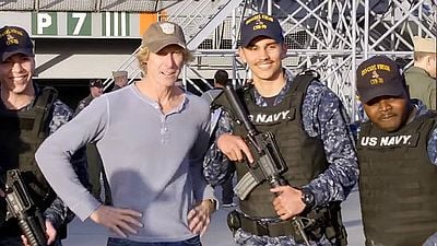 Imagem da notícia Transformers: O Último Cavaleiro ganha trailer de comemoração dos 10 anos da franquia