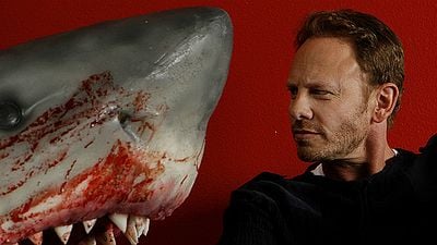 Imagem da notícia Syfy anuncia o título, passagem pelo Rio de Janeiro e lista de participações de Sharknado 5