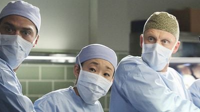 Imagem da notícia Rapaz que afirma ser "formado em Grey's Anatomy" é preso ao fingir ser médico