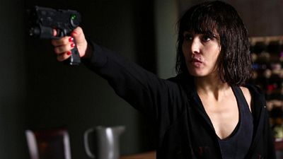 Imagem da notícia Noomi Rapace vezes 7 no primeiro trailer de Seven Sisters