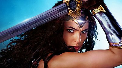Imagem da notícia Elenco de Velozes & Furiosos parabeniza Gal Gadot pelo sucesso de Mulher-Maravilha