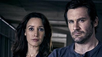 Imagem da notícia Taken: Segunda temporada escala produtor de Person of Interest como novo showrunner