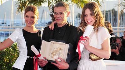 Imagem da notícia Diretor de Azul é a Cor Mais Quente leiloa Palma de Ouro para pagar novo filme