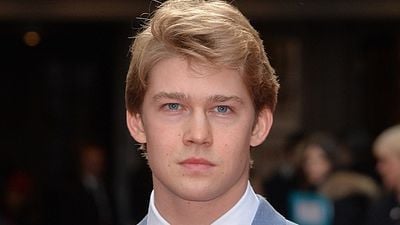 Imagem da notícia Revelação de A Longa Caminhada de Billy Lynn vai trabalhar com Margot Robbie e Saoirse Ronan em Mary Queen Of Scots