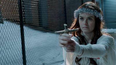 Taryn Manning será terrorista cristã em filme baseado no julgamento de Joana d'Arc