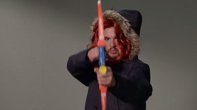 Imagem da notícia Kit Harington faz testes hilários para outros personagens de Game of Thrones; assista!