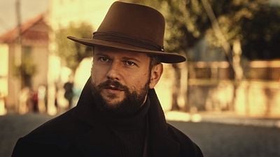 Imagem da notícia Selton Mello e Johnny Massaro cantam em cena de O Filme da Minha Vida (Exclusivo)