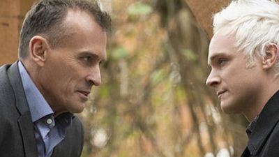 Imagem da notícia Comic-Con 2017: iZombie promove Robert Knepper para o elenco regular da quarta temporada