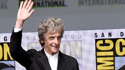 Imagem da notícia Comic-Con 2017: Peter Capaldi é ovacionado pelos fãs em painel de Doctor Who