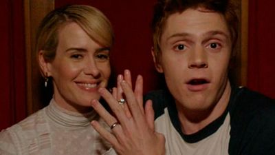 Imagem da notícia Revelados os personagens de Sarah Paulson e Evan Peters em American Horror Story: Cult