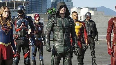 Imagem da notícia Arrow, The Flash, Supergirl e Legends of Tomorrow terão novo crossover em duas noites, confirma CW