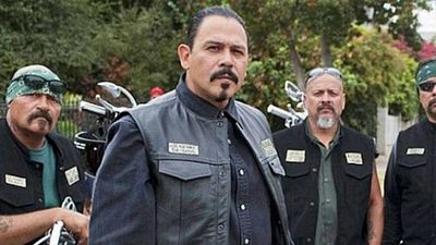 Imagem da notícia Mayans MC: Apesar dos contratempos, spin-off de Sons of Anarchy continua em desenvolvimento