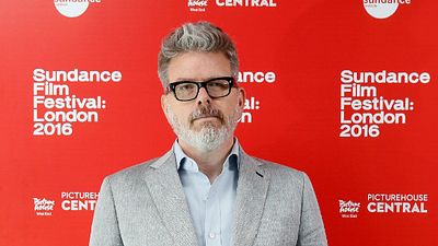 Imagem da notícia Christopher McQuarrie, diretor da franquia Missão Impossível, vai comandar série baseada em suspense francês