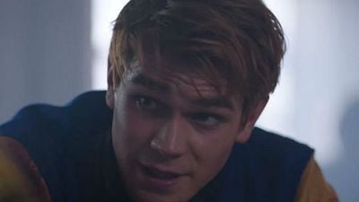 Imagem da notícia Riverdale: Teaser da segunda temporada destaca o lado sombrio de Archie