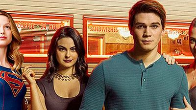 Imagem da notícia Melissa Benoist aparece como Supergirl nas filmagens de Riverdale