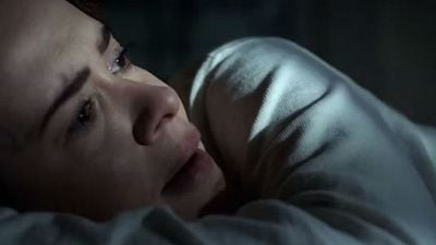 Imagem da notícia Sarah Paulson é atormentada por palhaços assustadores em novo teaser de American Horror Story: Cult