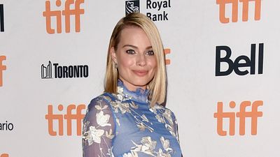 Imagem da notícia Margot Robbie não sabe quais são os planos da DC para spin-off de Arlequina e Coringa