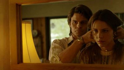 Imagem da notícia Katharine McPhee e Daniel Gillies contam uma bizarra história real no trailer de The Lost Wife of Robert Durst