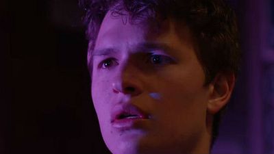 Imagem da notícia Ansel Elgort investiga um assassinato no trailer de November Criminals