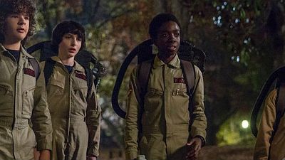 Imagem da notícia Stranger Things ganha novos cartazes inspirados em Os Goonies e Contatos Imediatos de Terceiro Grau