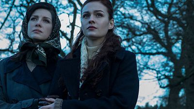 Imagem da notícia Outlander: Elenco fala sobre a chocante morte do último episódio