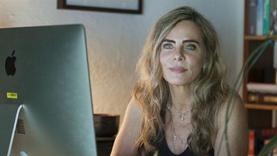 Imagem da notícia A Vida Secreta dos Casais: Primeiras impressões sobre a mistura de sexo, espionagem e política na nova série da HBO