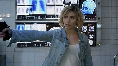 Imagem da notícia E agora, Scarlett Johansson? Luc Besson finalizou o roteiro de Lucy 2